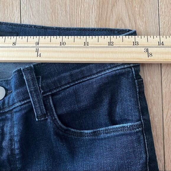 J Brand Atlantique Dark Wash Distressed Raw Hem Mid Rise Skinny Jeans Size 26 - Picture 6 of 9